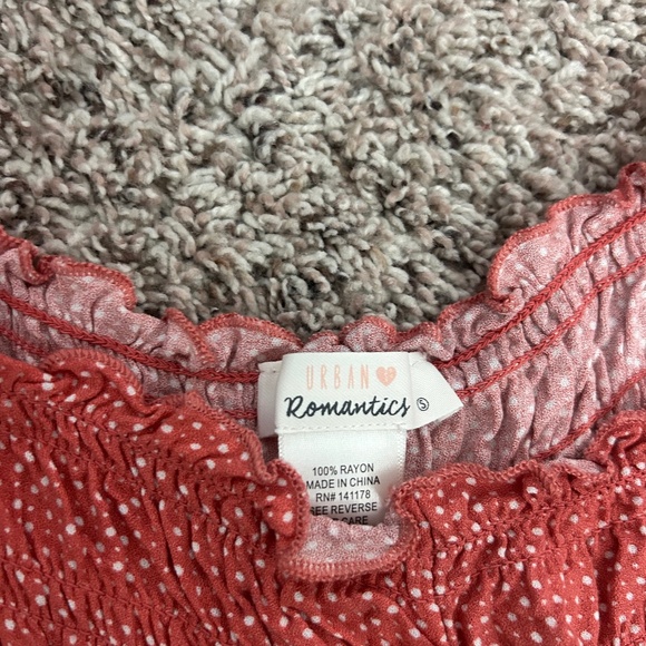 Urban Romantics Size Small Orange Top - Picture 2 of 2